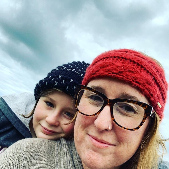 Meet your Posher, Heather - Picture 2 of 2